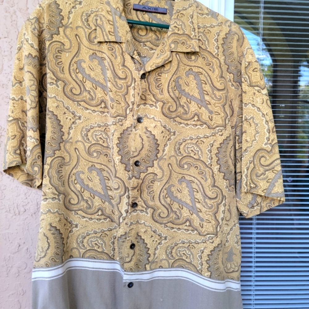 AXIS  mens shirt size Large